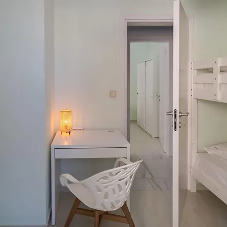 Heraklion Seaview Oasis Chic 2-Bed Boutique Apartment Apartment *